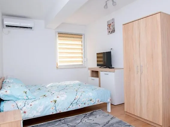 Apartmani Jezero